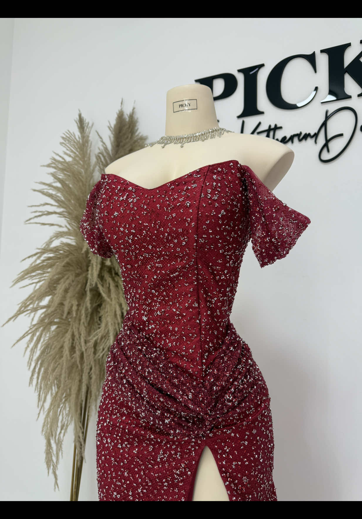 #vestidoamedida #promo25 #vestidorojo #vestidosdefiesta #vestidolargo 💙