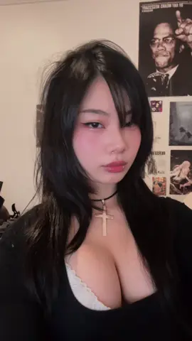 Yay this is what I look like outside of cosplay btw yay  #cosplayer 