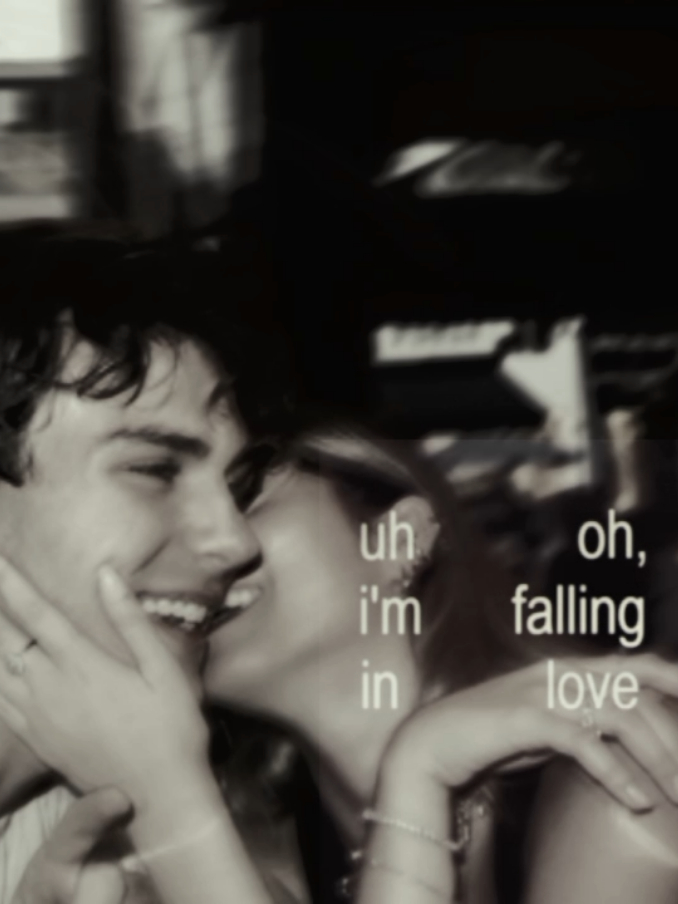 im falling in love 🖤 #couplegoals #editz #lyrics #fypシ゚ 