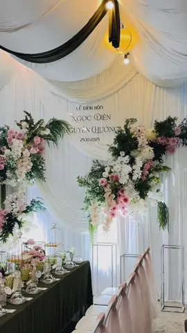 Decor gia tiên tone xanh hồng trắng. Decor by A.THO decor. Có thể tìm em qua page A.THO decor nhé. #xh #decorgiatien #trangtrigiatien #giatien #dichvucuoihoi .