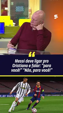 😂 IMAGINA ESSA RESENHA!  Uma ligação entre Messi e Cristiano Ronaldo seria histórica! Dois gênios conversando sobre gols, rivalidade e legado. 💬🐐 Com 889 gols pro Messi e 900+ pro CR7, os dois estão a poucos passos dos mil, e a gente sabe que eles não vão parar tão cedo! 🚀⚽ *Contém legenda automática #RedacaoSportv #FutebolInternacional #Messi #CristianoRonaldo