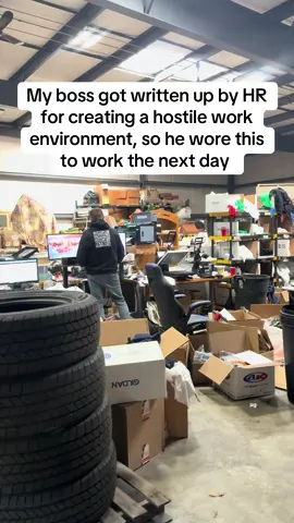 Comment “FU” if you would wear this hoodie too 😂🖕🏽 #fu #fyou #fuckyou #work #worklife #hr #workhumor #officelife #corporatelife 