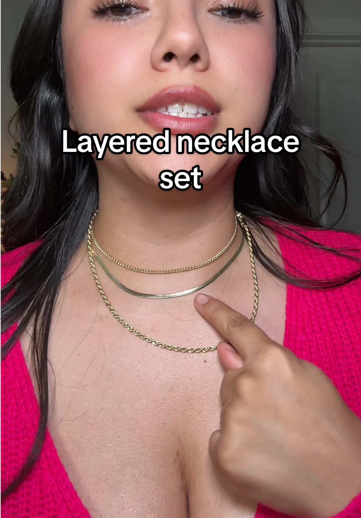 #layerednecklace #layeredjewelry #goldjewelry #tiktokshopcreatorpicks 