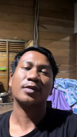 Saya bekerja tapi kalau di tanya hasilnya saya juga gak tau kemana