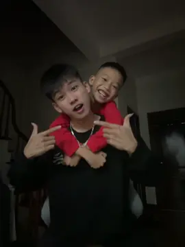 Lạc vào khu rừng hoaaaa…🤣🤣(Dc:@Thư Thor ᐢ. .ᐢ )#xuhuong #xuhuongtiktok #fyp 