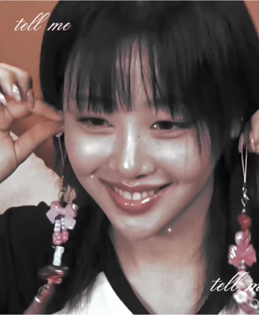 look who’s finally posting something ..  — rm/ib: kykhyx — cc: sparkofires  tags ; #yves #yvesloona #yvesedit #kpopedit #yvesloonaedit #vsp #videostarpro #fyp #foryou 