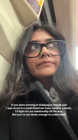 If even 1 person gets the reference, I swear I’ll cry 😭 . . . . . . . . #tedmullens #alexisrose #rosemotel #davidrose #moirarose 