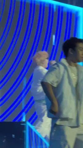 [24/10] mở màn đủ cháy chưaaaa mọi người ❤️‍🔥❤️‍🔥❤️‍🔥 Lại Là DGHOUSE - RHYDER tại #vpbankhanoiinternationalmarathon #RHYDER #lailadghouse 