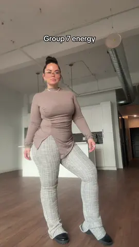 Someone told me to start doing OOFD with my work fits… 