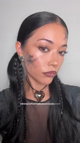 full tuts are on @urban decay 🙂‍↕️ #halloweenmakeup #halloween 