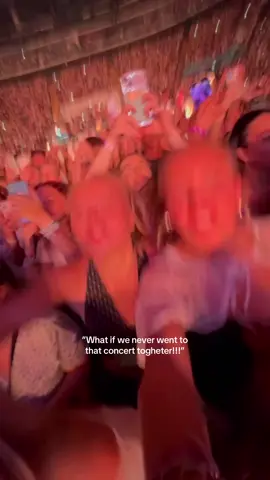 Like what if we didn’t? Crazy to think about 🫵🏼🫂❤️🫰🏼@charlie on tour☆🎫💐 (Appreciation post a Friday like this hihi) #foryou #fangirl #gracieabrams #concerts #concerttok 