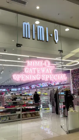 Mimi-Q is currently running their 1 day opening special for their new store at gateway. You have until 9pm tonight to grab so cute stuff. 💝🩷#tiktoksouthafrica #shopping #fashion #accessories #creatorsearchinsights 