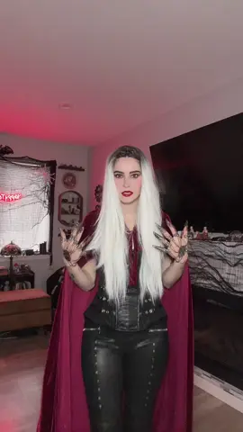 Day 24 of #31daysofhalloween Manon Blackbeard 😈 (the nail things wouldn’t stay on lmao #mysteryjewlerygirl #trending #halloweencostume #mysteryjewelryjar 