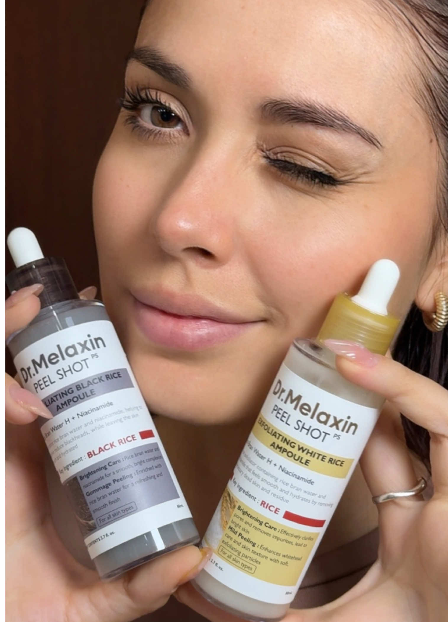 Okay… this peel shot has no business making my skin this smooth 👀 @dr.melaxin_global  It gently exfoliates, clears blackheads, and gives that glowy, hydrated finish ✨@Dr.Melaxin Global  If your skin’s been feeling dull lately this might be your sign 🌸 #peelshot #drmelaxin  #drmelaxinpeelshot  #kbeauty #exfoliation     