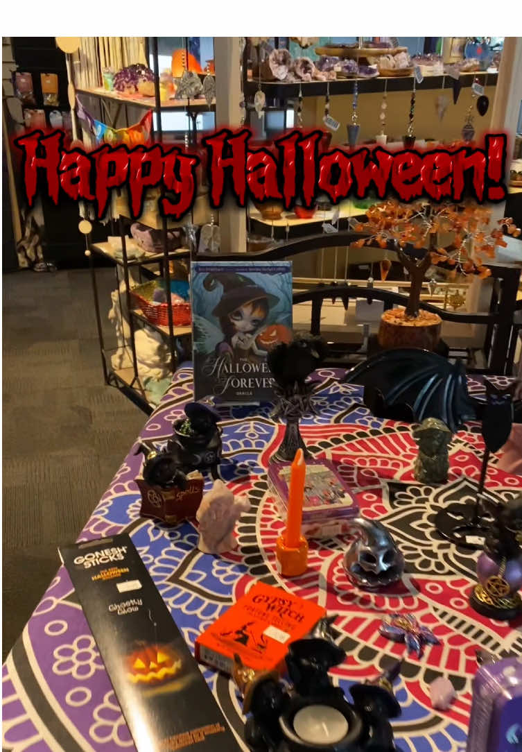 Happy Halloween! 🎃 Dont forget to stop in with your costume on for a FREE stone of your choice under $5 with any purchase. One per customer. Share with your friends and family! 👻💎  #yourinnerlight #happyhalloweeneveryone #giveawayalert #freestone #spookyszn 