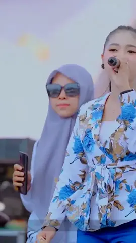 #mahesa lho iqi 🥰🤟🏻 #mahesamusic #ayucantika🥰 #andaitakberpisah #fariskendangmahessa 