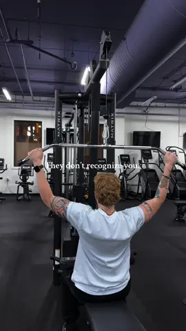 Grind in silence. Comment “TRAIN” for your first personal training session free. #gym #gymmotivation #GymTok #foryoupage #viral @bantr 