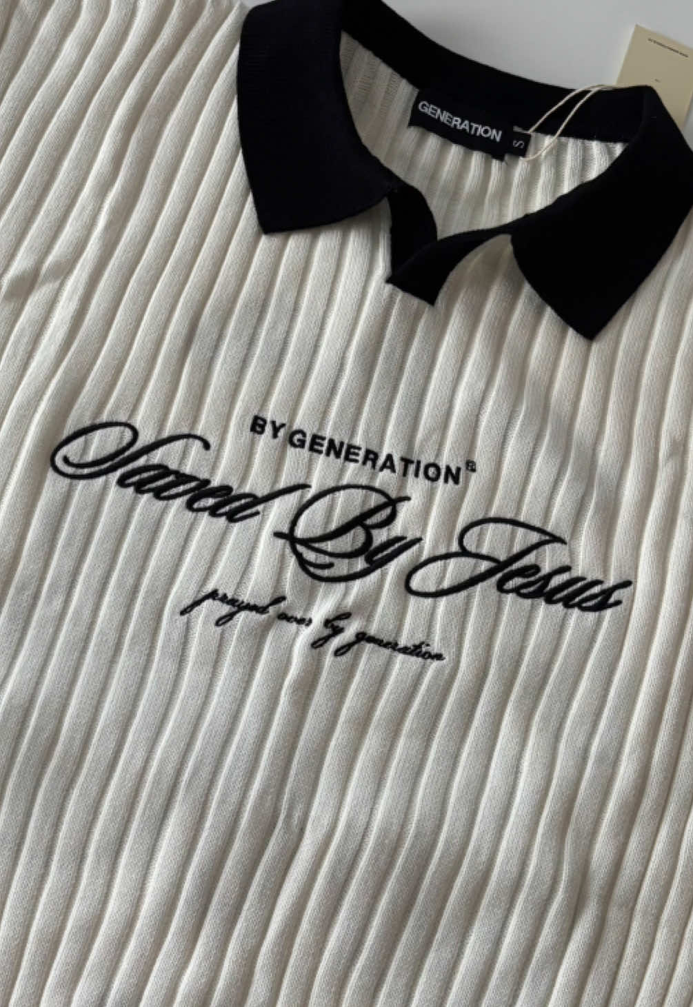 Screamingggggg!!😩😩😩  It finally came! The quality of this top is just sooooo soft! @GENERATION GOD † DID THAT 😍  I usually wear a size 12 on top and got a size S. The preorder said 6-8 weeks delivery but came in 2 weeks 🥹 I’m so overjoyed!!!  Well spent purchase 🥰  #christian #christianfashion #jesus #christiangirl 