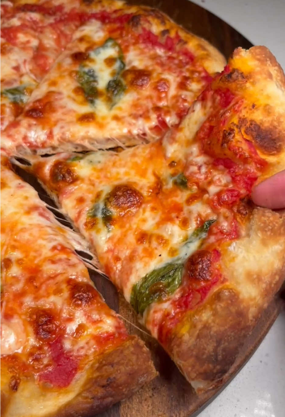 🍕😋 Try my easy same day dough recipe, it’s the pinned post on my page! DM me your pizza pics to be featured in my stories🍕📸 Subscribe to my Patreon for step by step tutorials of my home-oven-pizzas📝🧪Link in bio #pizza #food #asmr #mukbang #Recipe 