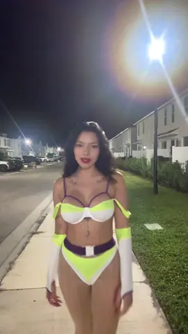 🥸