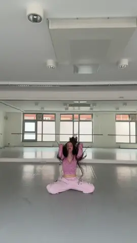 Bin beim Tanzen fast über meine eigenen Haare gestolpert.. 