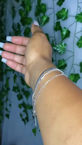 Kit Pulseiras Folheadas Prata Por Um Preço Muito Acessível 😍🌸🍃 . . . #joias #pulseiras #acessoriosfemininos #bracelet #bracelete 