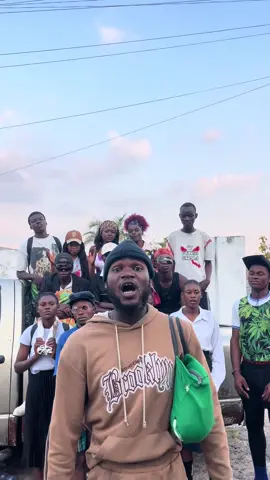 #congolaise🇨🇩🇨🇬 #congolaise #congolaiseensemble #humour #comediahumor #gag #video #viralvideos #comedia #tik_tok #vue 