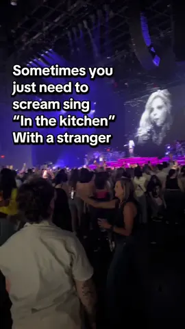 @reneé #bitemetour #reneerapp #inthekitchen #wlw 