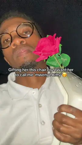 I found the lost rose guys, Aki mapaka🤦🏻‍♂️. Anyway, heres a gift idea for your mubabes😌