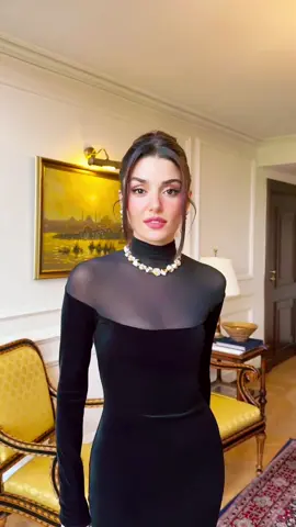 Ne kadar güzelsin ❤️‍🔥🧿#HANDEERÇEL #Pomellato #instanbul🇹🇷 #handemiyy #beautiful 