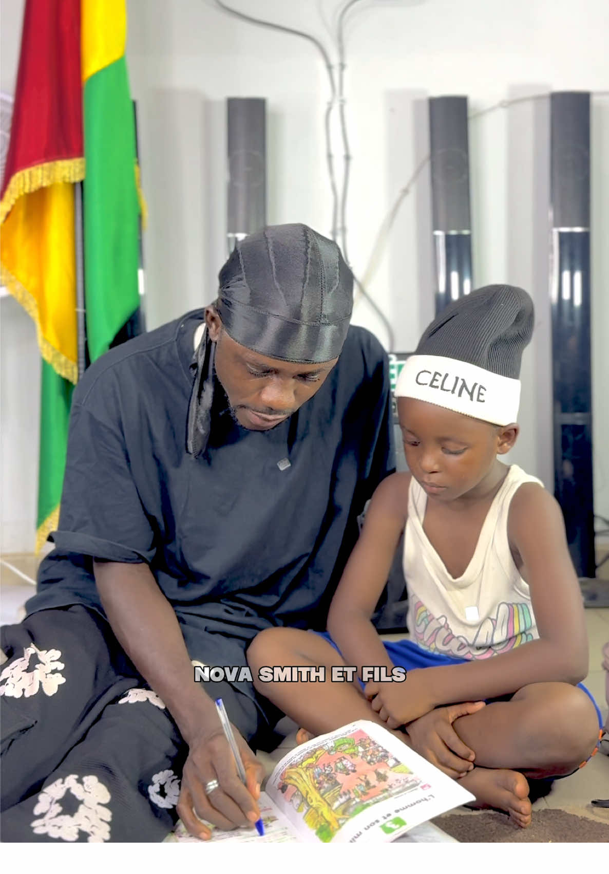 𝐋𝐞𝐬  𝐭𝐫𝐚𝐯𝐚𝐢𝐥 𝐥𝐨𝐜𝐚𝐥𝐞 -𝐥𝐨𝐜𝐚𝐮𝐱 😂😂#viral #funy #music #rire COMEDI en français, qu’il n’enferme pas les règles de TIKTOK 