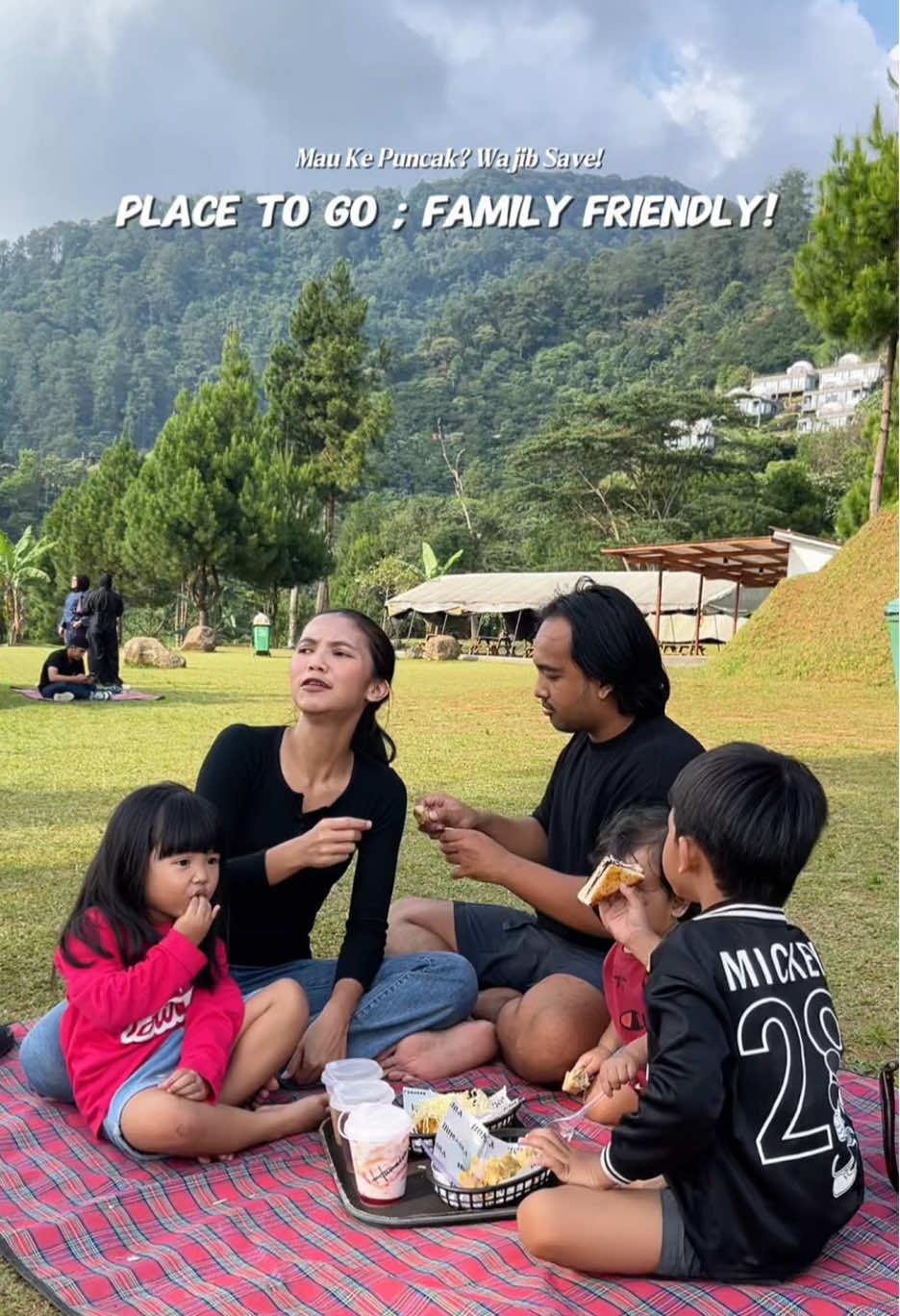 place to go edisi Puncak! aman banget buat bawa bocil yaa. nah kalo mau staycation on budget bisa juga langsung ke @RedDoorz Indonesia guyss 👀 #RedTravelers #URBANVIEWbyRedDoorz #hotelbudgetpuncak #placetogopuncak #fyp 