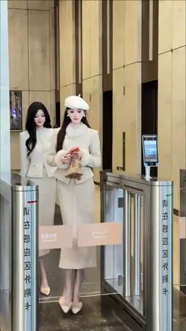 Mẫu nào cũng xinh #xh #thoitrangnu #setthudong #setdangdai #chankaboutique 