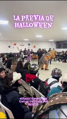 Jueves 23 tuvimos el gusto de compartir con varios Grupos ☺️🏍️🏍️🏍️🔥 la Previa de Halloween 🎃  Pendientes que el 31 tenemos la rodada OFICIAL EN QUITO , síguenos te unimos al grupo de Rodadas Masivas en Whatsap 💕🏍️🔥🔥 inf al interno 🤪#amigosbikers❤️🏍️ #biker #rodadasbikers #dinosaurios #apoyotiktok 