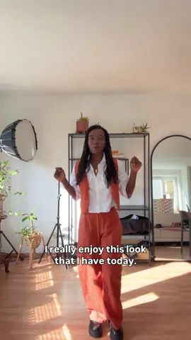 Layering the German technology to be warm in style haha  Bag @mara mea  #OOTD #fashion 