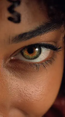 “Viver devagar, sentir mais” Correr atrás de tudo não traz alegria. A verdadeira beleza está em sentir cada momento, respirar fundo e se conectar com o que é simples e verdadeiro. Cada gesto, cada sorriso, é uma lembrança de que menos é sempre mais. ✨ Siga as Gatas na Roça — aqui, a beleza começa dentro de nós. 🤍 #GatasDaRoça #MulherDoCampo #BelezaReal #NaturezaLinda #viraltiktok 