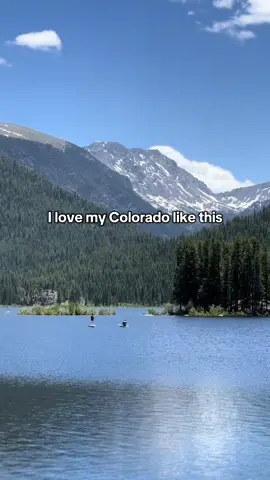 Colorado will look like this sooooon #colorado #coloradomountains #winterincolorado #snowboarding #mountains 