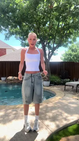 What do yall think? Are these denim shorts the move or no? #tiktokshopcreatorpicks #aelfriceden #baggyshorts #tiktokshopblackfriday #jorts 