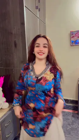 #foryou #unfrezzmyaccount #foryoupage #fyp #dance 