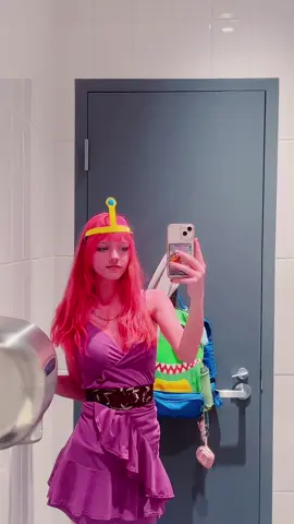 #throwback #halloween24🎃👻 #princessbubblegum #pinkhair #halloweencostume 