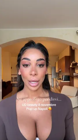 Sto per lanciare la mia linea make-up e sono così piena di gioia ed energia che potrebbe cadermi un palazzo addosso non sentirei nulla, figuriamoci il parare di qualcuno..