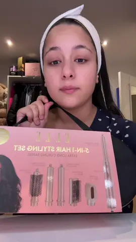 J’ai trouvé un Boucleur chez @actionfrance qui ressemble au dyson omg