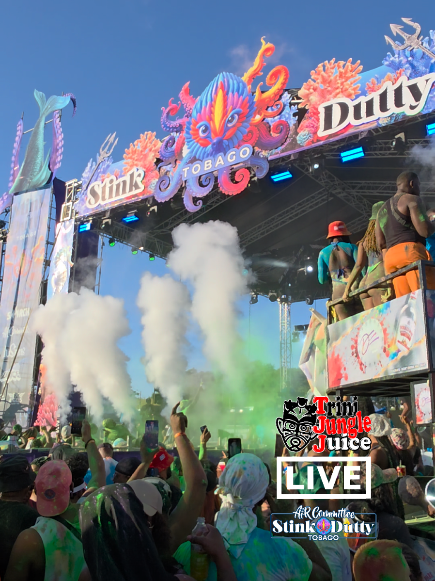 ⏰️ 6:45AM. Voicey hits the stage and the water is released!! 💦🎉 Ah hope you didn't hit the snooze button and missed Stink + Dutty Tobago! 🇹🇹 Tobago Carnival 2025 🗓 Friday 24th October 2025 📍 Parade Grounds, Bacolet, Tobago #TriniJungleJuice #TJJLive #WeAreCarnival #TobagoCarnival #StinkandDuttyTobago 