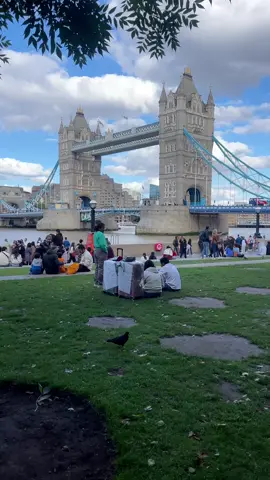 Iconic Tower Bridge 🌸 . . . . . . . . . . . . . #towerbridge #londonbridge #westminister #soho #londonlife 