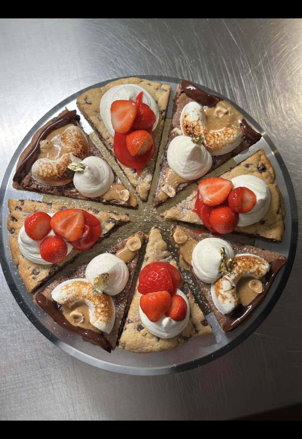 ASMR: Cookie Pizza #cookie #pizza #strawberries  Recipe link in bio. 