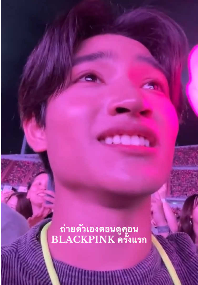 มีคนจะร้องไห้ค่ะ ฮือออวันนี้ได้ดูแล้วน้าาา🥹💖  #DEADLINE_IN_BANGKOK #LISA #FRAMEtanannat 