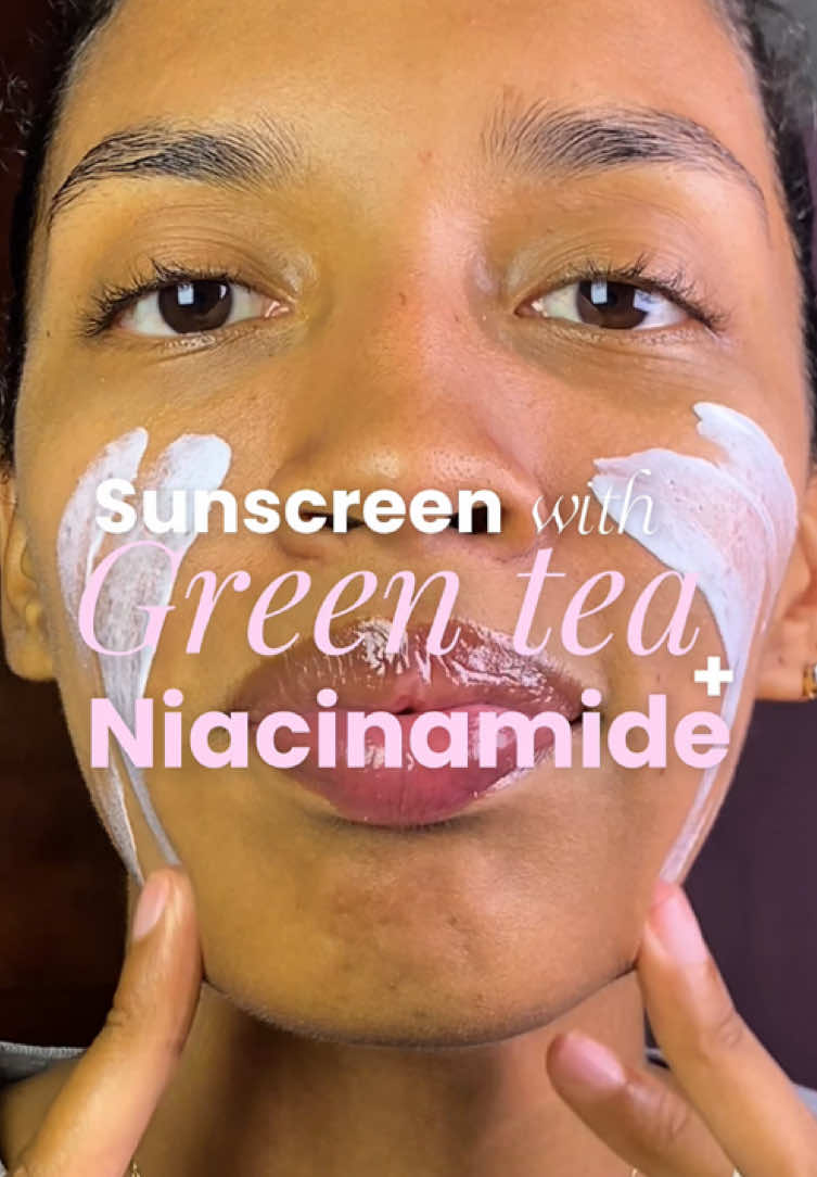 Si el bloqueador no es pesado y no me deja la cara blanca se convierte en favorito automáticamente✨🤩  @TONYMOLY USA #sunscreen #glowyskin #glassskin #koreanskincare #skincaretips 