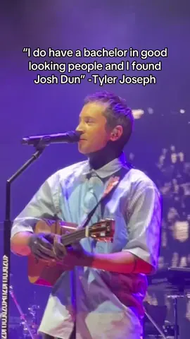 DUDE COME ON. STOP. #twentyonepilots #joshdun #tylerjoseph #joshler 