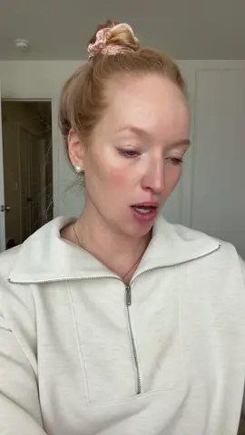 @Originalnomakeupmakeup sent me their foundation to try out so let’s give it a go! Using the shade fair - it has a strong yellow undertone but looks blended once on my skin. The foundation retails for $55. I’ll update in the comments how it wears today! 