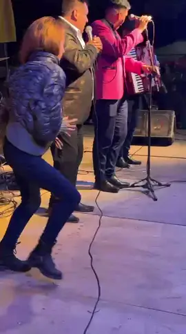 A bailar con la Verdadera !#bailarinasdeenrique #enriquemaza 